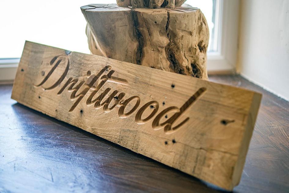 Driftwood Inn Saint Saviour Buitenkant foto